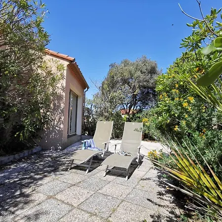 Maison Familiale - Village - Parking - - 2 Minutes 10aljof25 Villa
