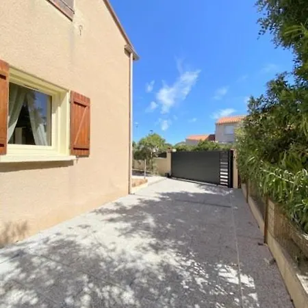 Villa Maison Familiale - Village - Parking - - 2 Minutes 10aljof25